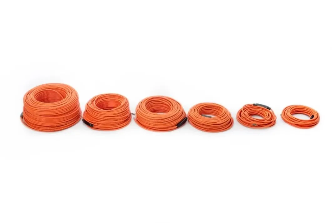 50 W/m silicone heating cable detail view